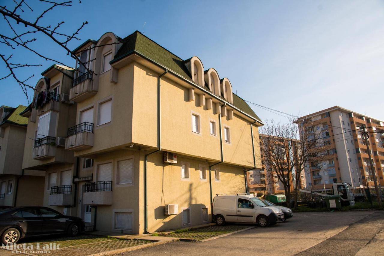 Sunny 412 Apartment بودغوريتْسا المظهر الخارجي الصورة